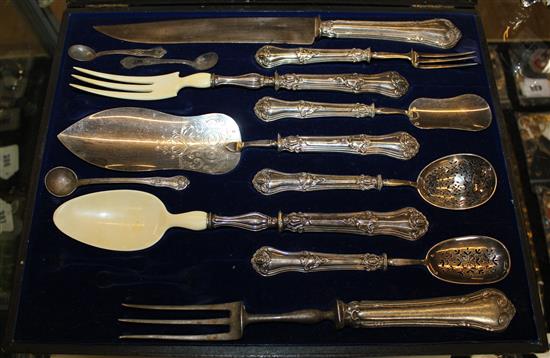 Cased set silver handled carving  set